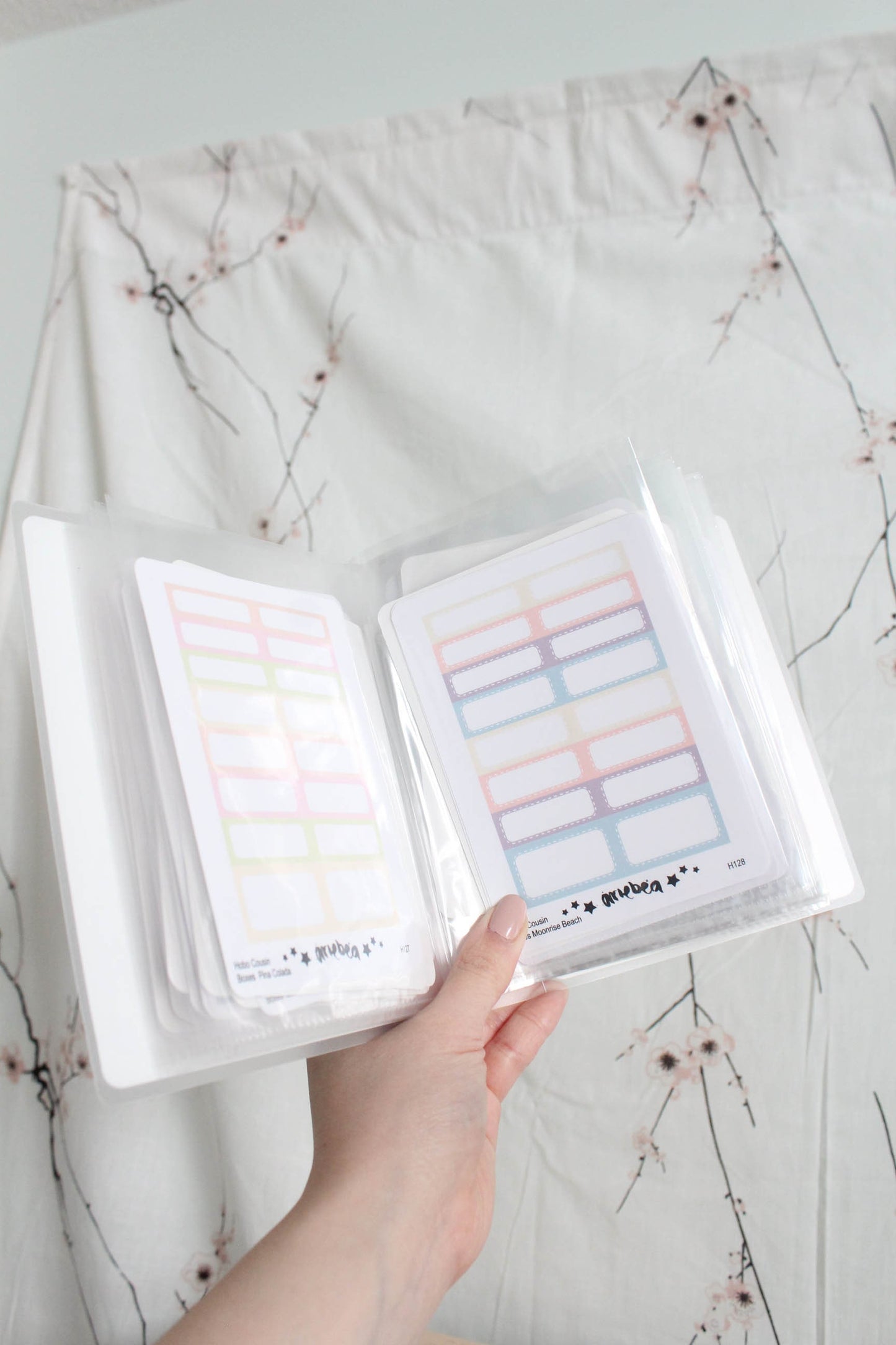 4 by 6 Sticker Album 'Beautiful Minds' Beige